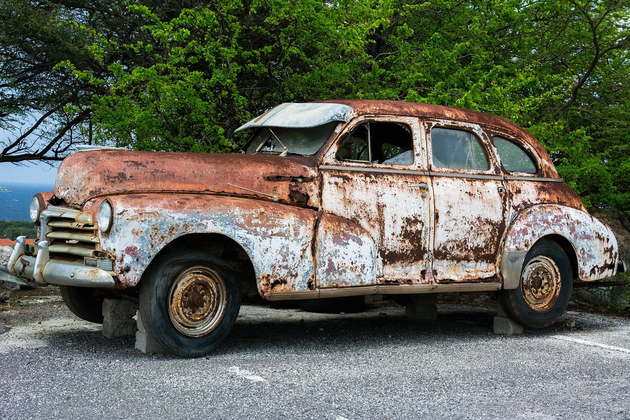 Ржавый кузов автомобиля